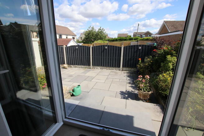 Lounge Outlook