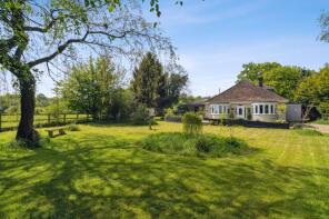 Woodview, Land Park Lane, Dunstable LU6 2PZ