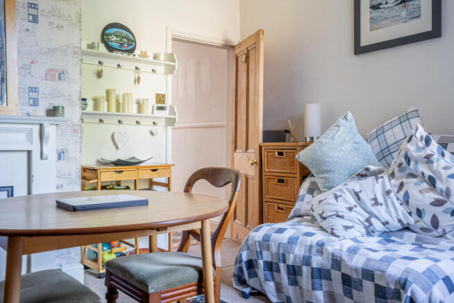 2 bed Terraced for sale Image 6