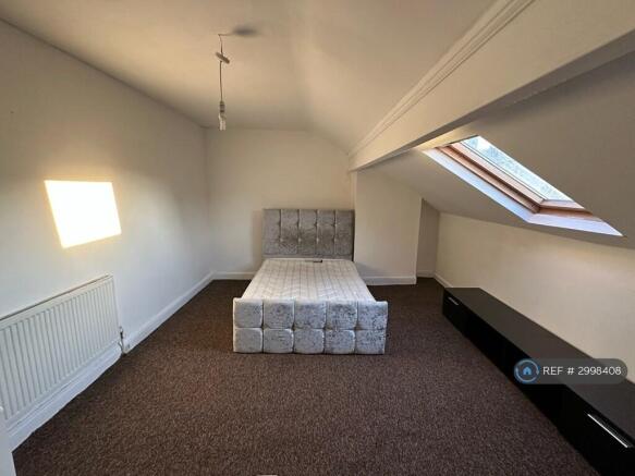 2 bed Terraced to rent Image 9