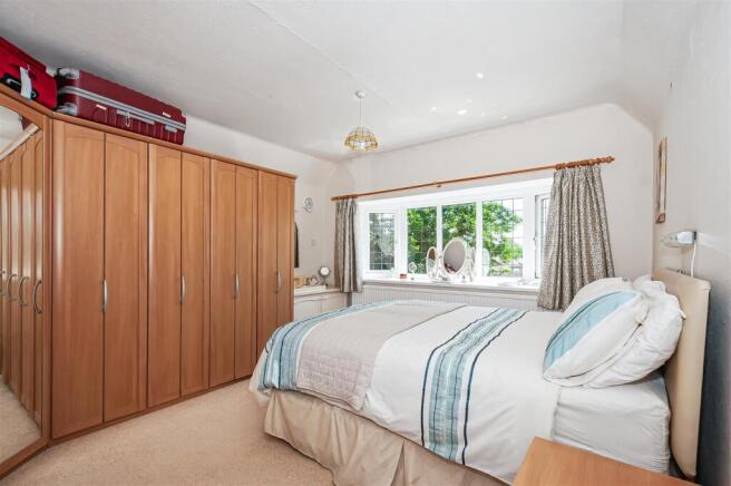 3 bed Detached for sale Image 11