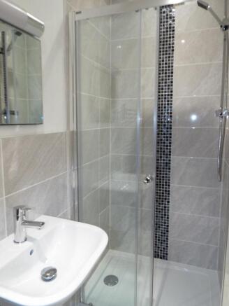 shower ensuite