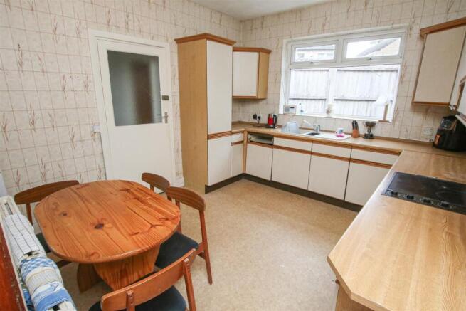 3 bed Detached Bungalow for sale Image 11