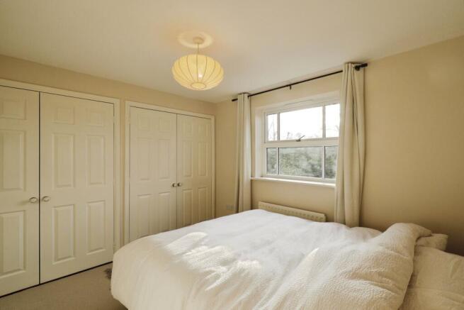 2 bed Ground Flat for sale Image 10