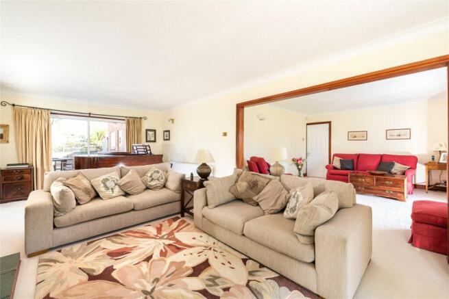 Dining/Sitting Rm