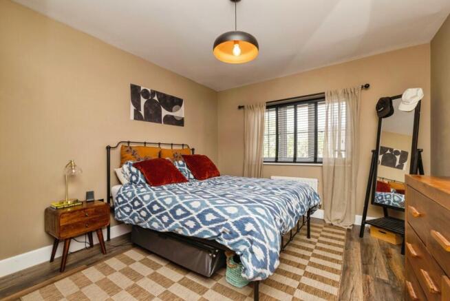 4 bed Detached for sale Image 10