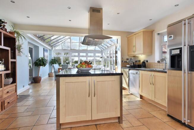 LIVING KITCHEN