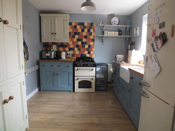 Photo 3