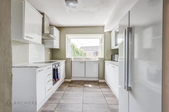 3 bed Semi-Detached for sale Image 11