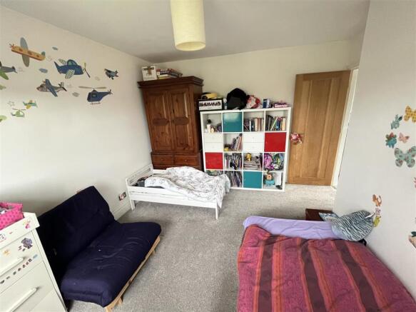 Bedroom 2 Aspect 2.jpg