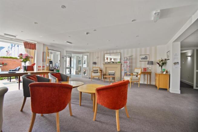 Gabriel Court- communal lounge .jpg