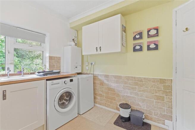 2 bed Apartment for sale Image 8