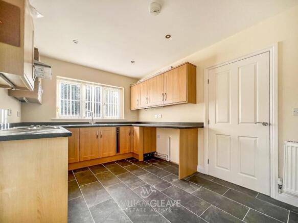 Kitchen1.jpg