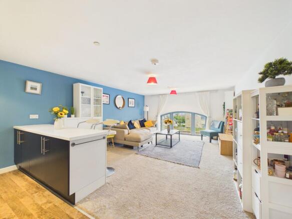 Kitchen/Living Area