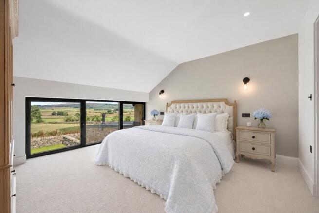3 bed Semi-Detached for sale Image 9