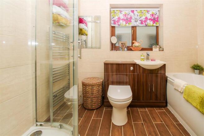 2 bed Detached Bungalow for sale Image 10