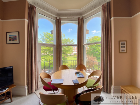 2 bed Apartment for sale Image 4