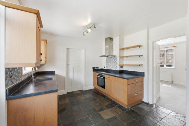 Semi-Detached for sale Image 6