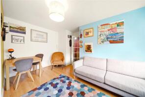 45, Draycott Close, Cricklewood, London NW2 1UN