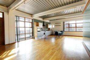 13, New Crescent Yard, London NW10 8SJ