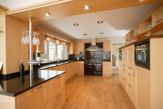 Breakfasting Kitchen