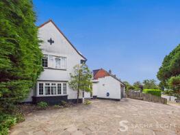 29, Partridge Mead, Banstead SM7 1LW
