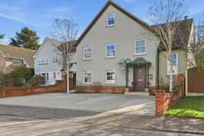 2 Pennfern, Penn Close, Grays RM16 3ED