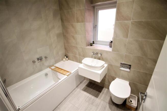 Family Bathroom/WC
