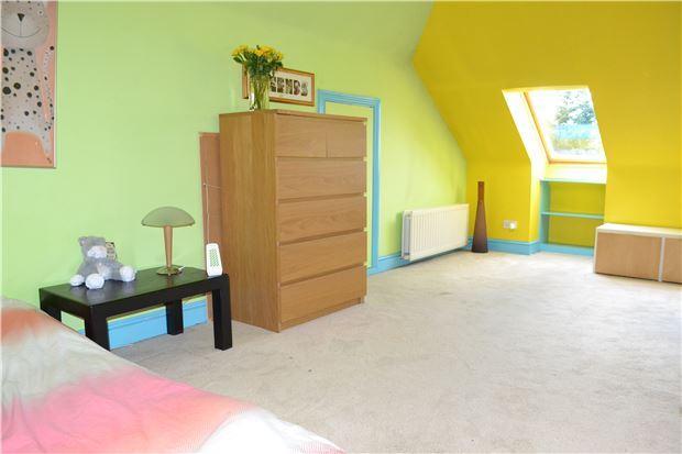 LOFT ROOM