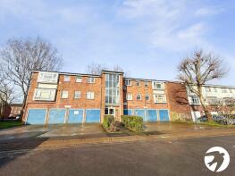 22, Bledlow Close, London SE28 8HF
