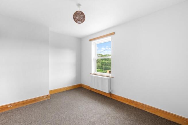 2 bed House for sale Image 7