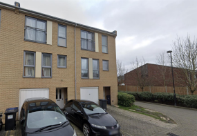 7, Cameron Crescent, Edgware HA8 0FH