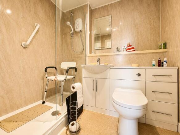 1 bed Flat for sale Image 6