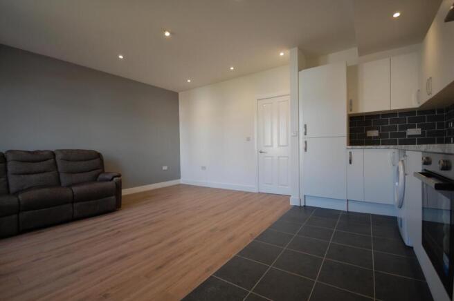 1 bedroom to rent on Green Lanes, Palmers Green, N