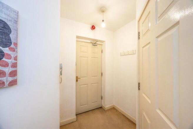 2 bed Apartment for sale Image 10
