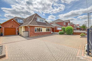 125, Great Berry Lane, Langdon Hills, Basildon SS16 6BY