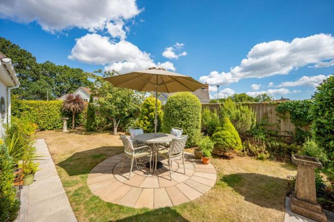 Oak Tree Gardens, West Hill, EX11 photo 4