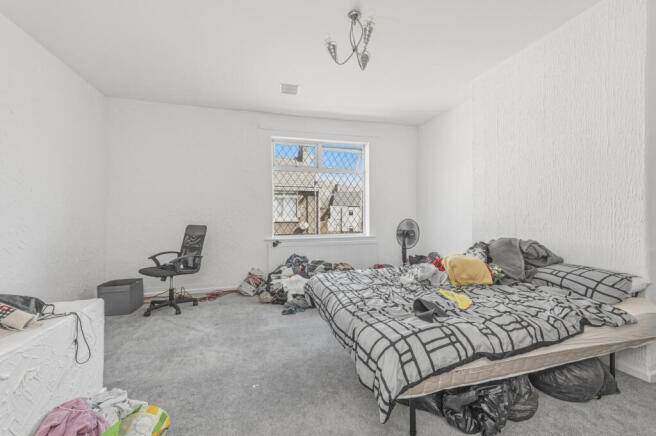 3 bed Terraced for sale Image 8