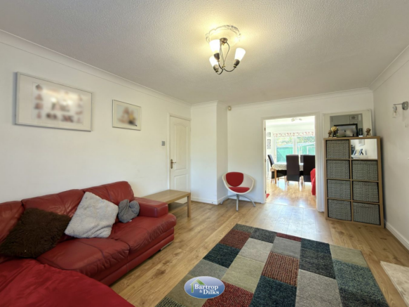 4 bed Detached for sale Image 8