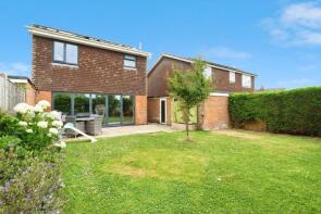 44, Coombe Shaw, Battle TN33 9LQ