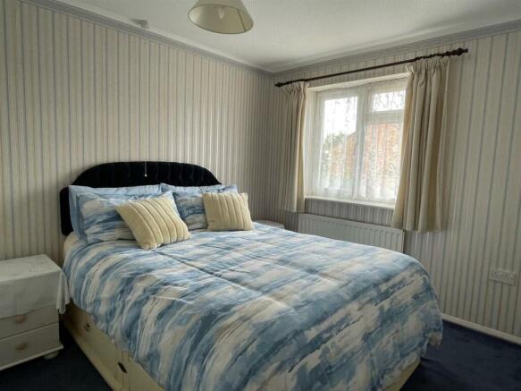 Bedroom..jpg