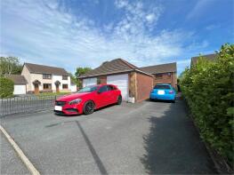 33, Fair Oakes, Haverfordwest SA61 1EE