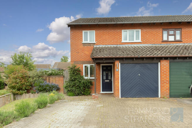 3-bed semi-detached on Nelson Close, Hethersett, £290,000