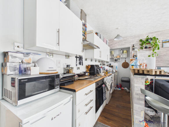 4 bed Terraced for sale Image 4