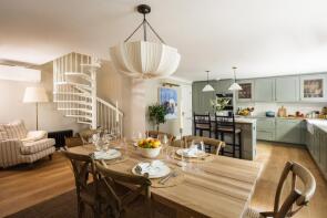 9, Radley Mews, London W8 6JP