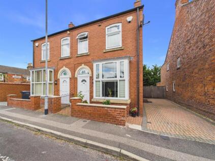 Hawthorne Avenue, Louth