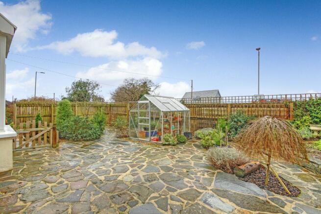 Garden at Side