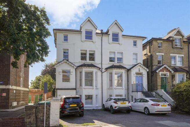 Flat 7 102 The Grove London W5 3SH - 010.jpg