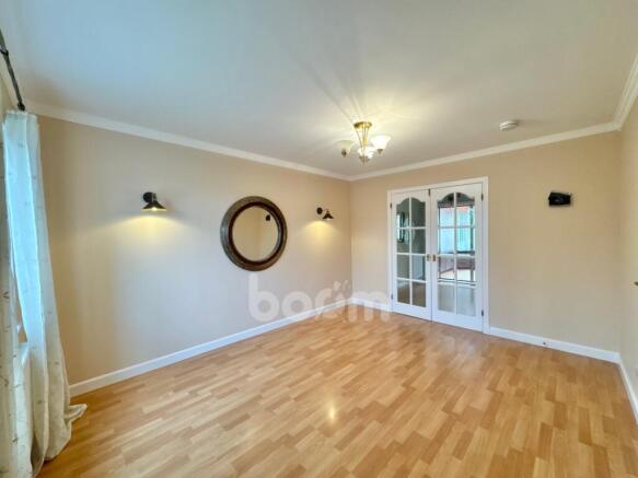 Spiers Avenue, Beith lounge pic