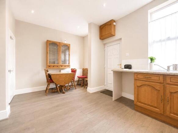 2 bed Terraced for sale Image 3